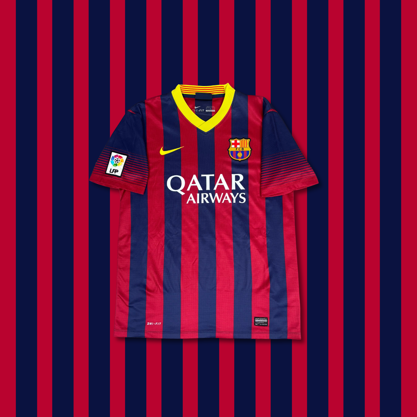 2013/14 Barcelona Home Shirt - M - Messi