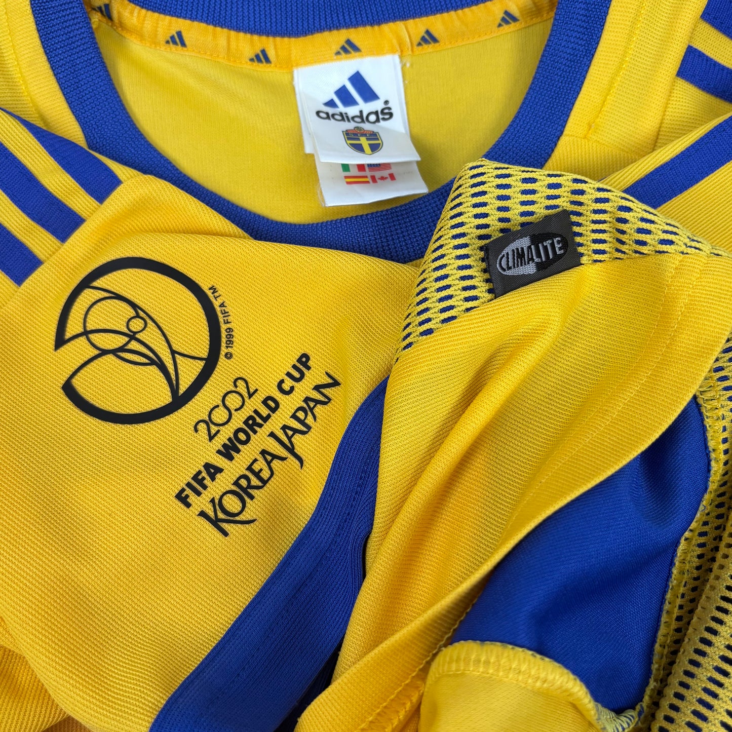 2002/03 Sweden Home Shirt - Ibrahimovic - L
