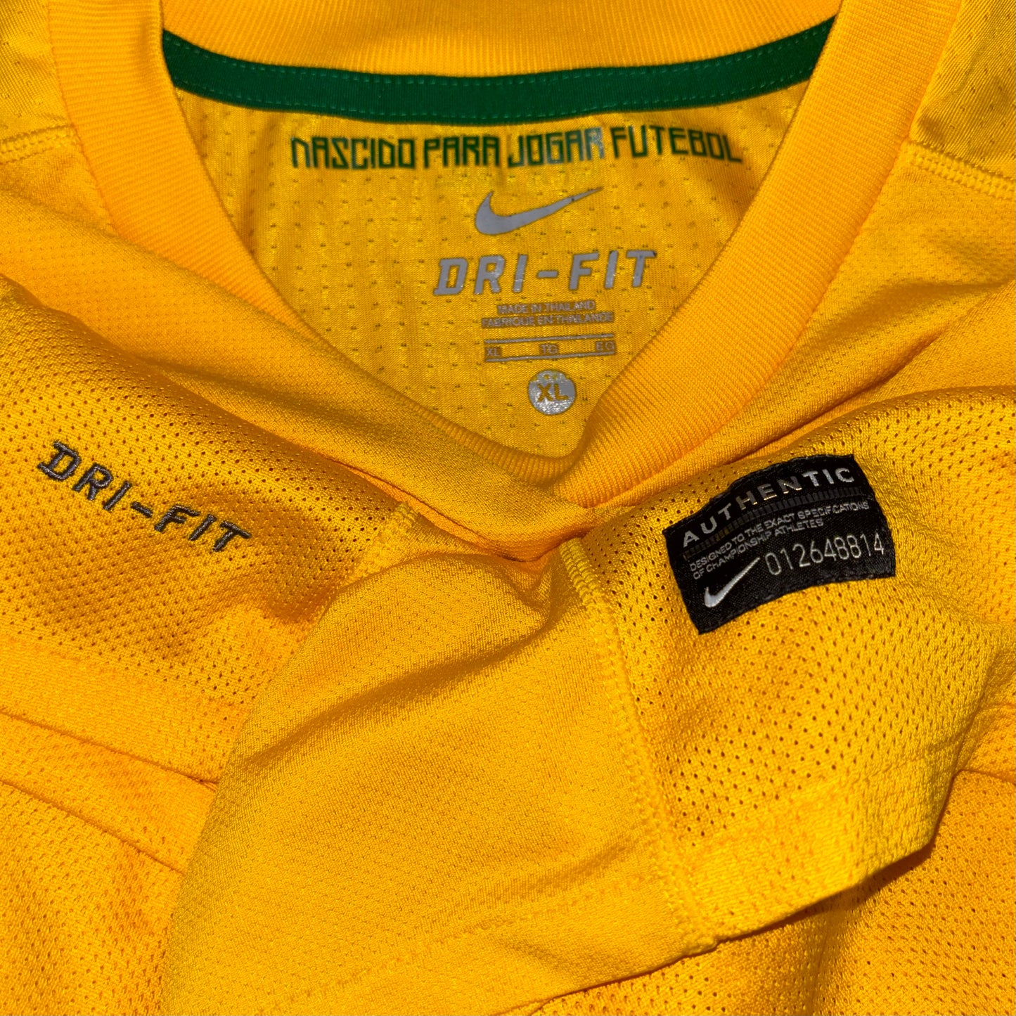 2011/12 Brazil Home Shirt - Neymar JR - XL