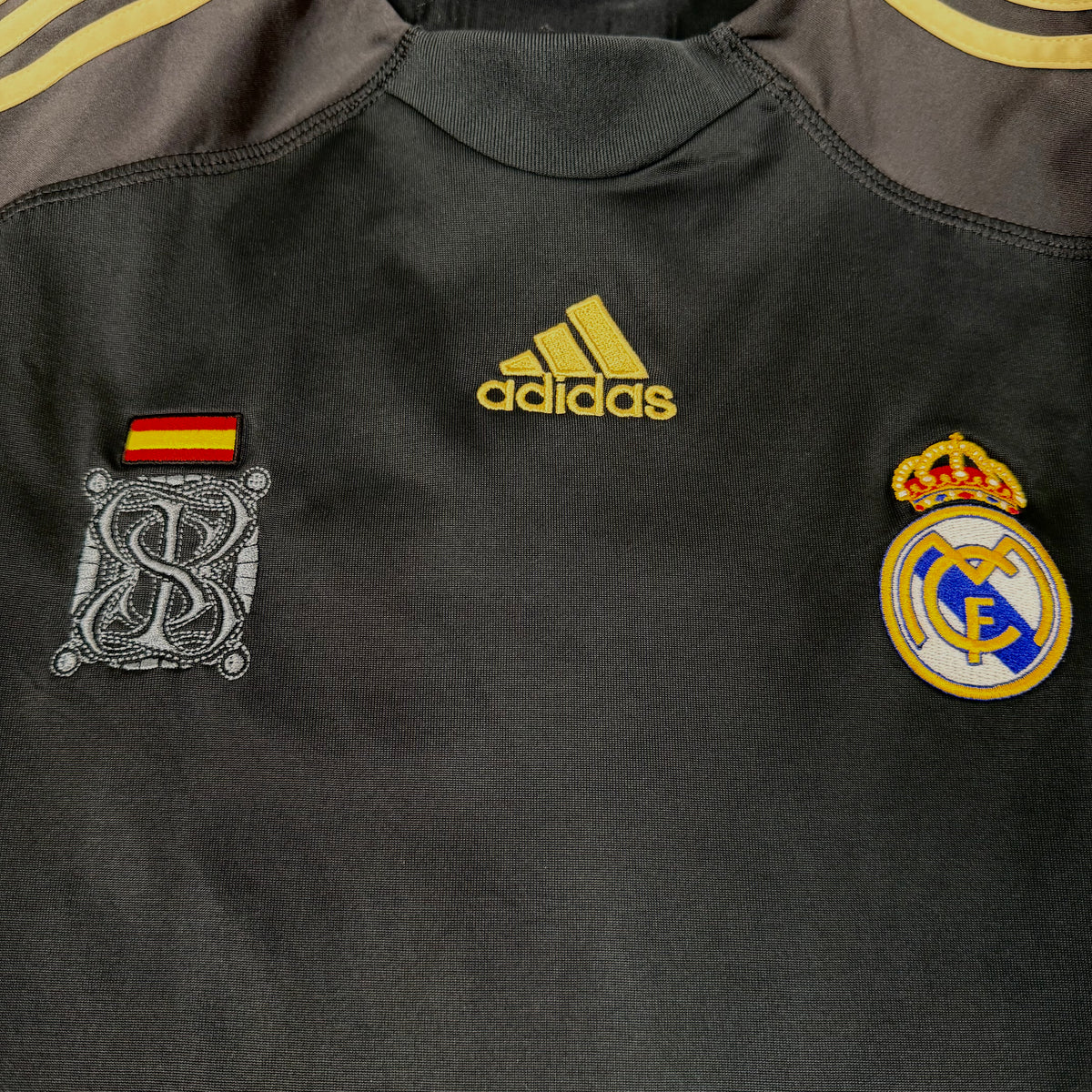 2009/10 Real Madrid Third Shirt - Ronaldo - M