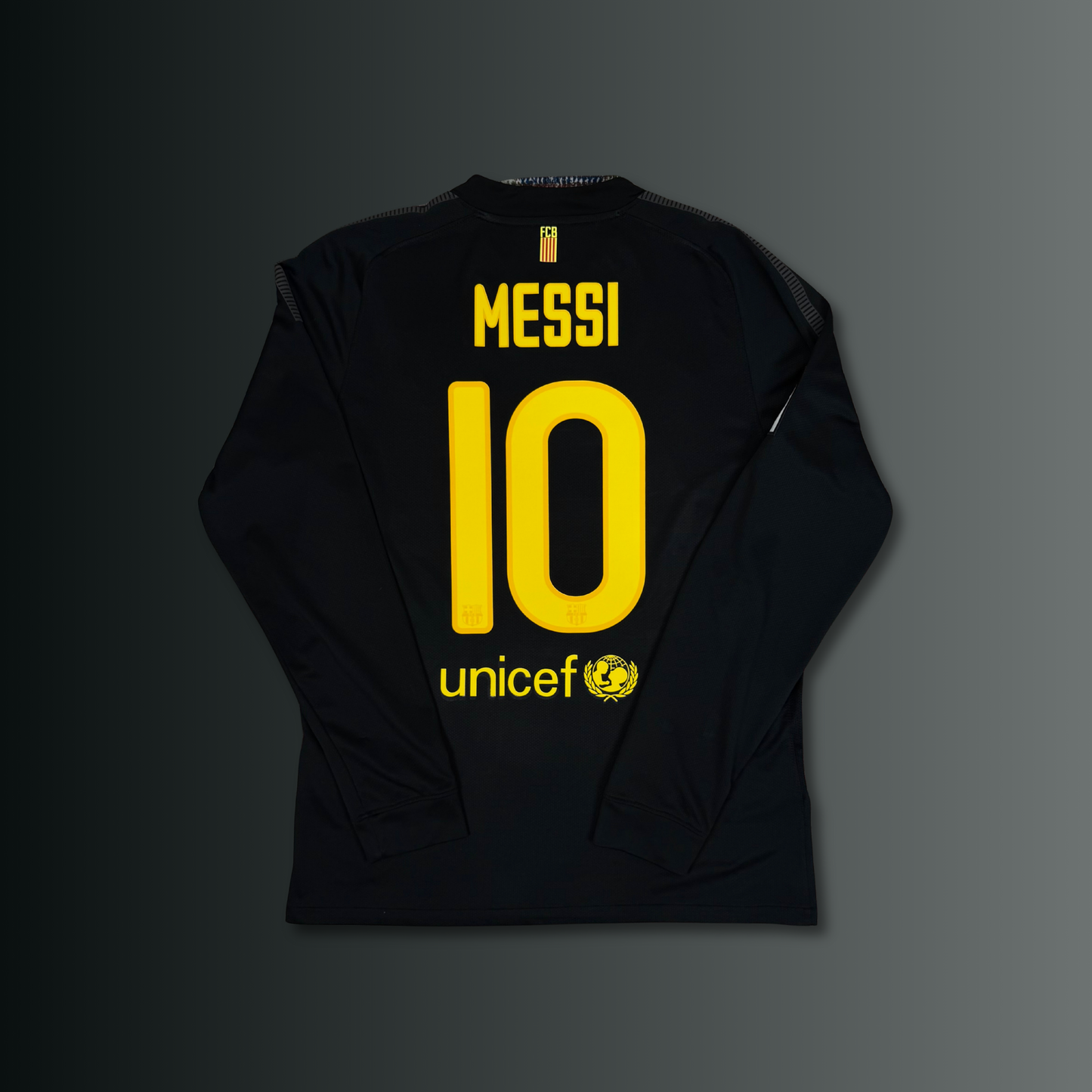 2011/12 Barcelona Away Longsleeve Shirt - Messi - M