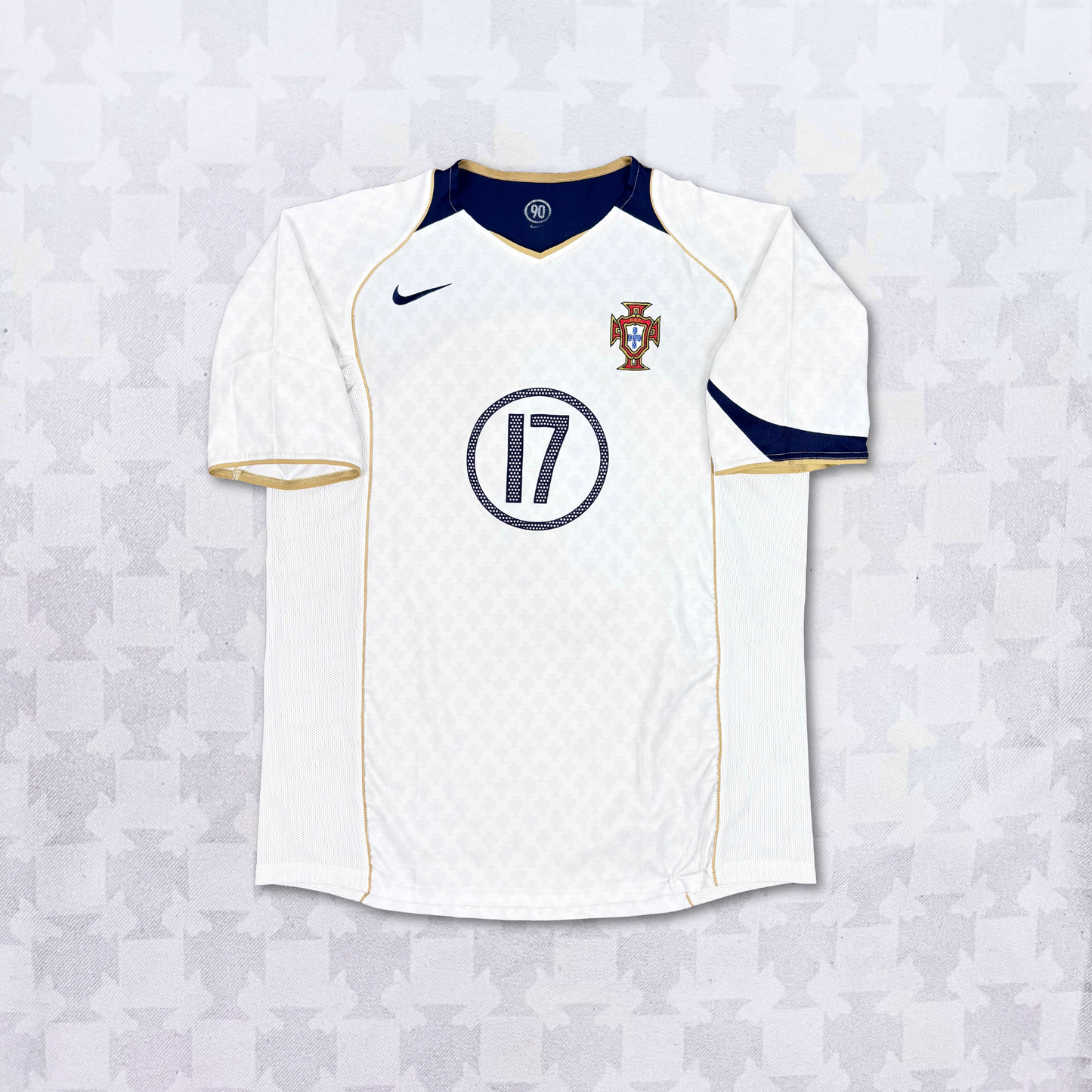 2004/05 Portugal Away Shirt - Cristiano Ronaldo - L