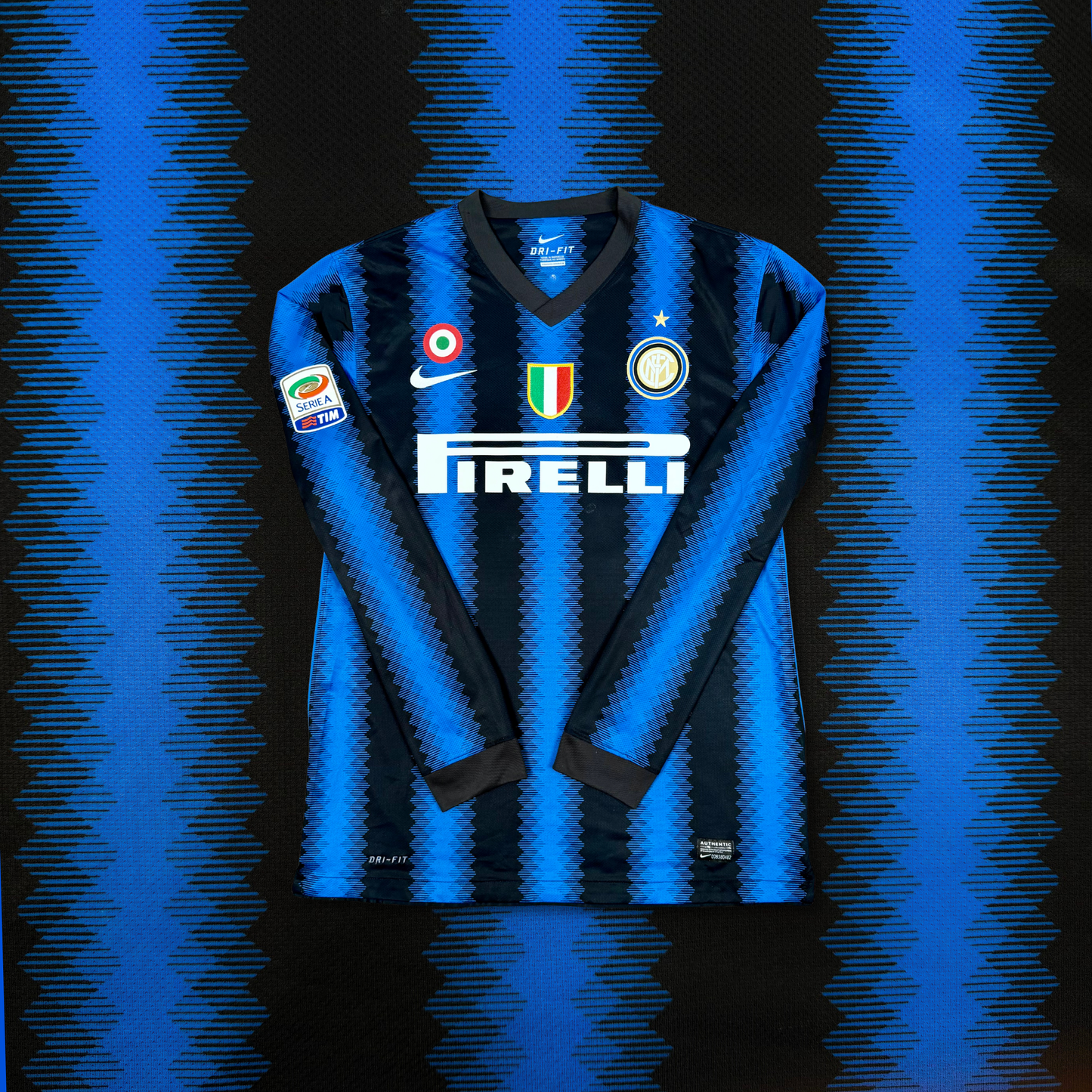 2010/11 Inter Milan Home Longsleeve Shirt - Sneijder - L