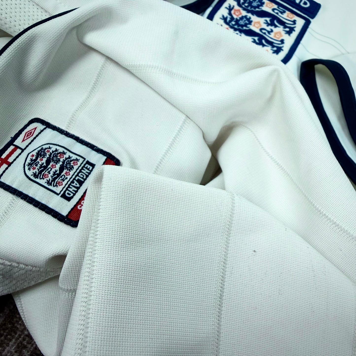 2004/05 England Home Shirt - Beckham - M