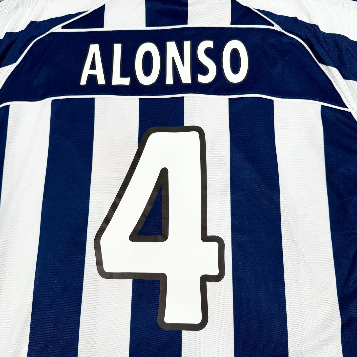2003/04 Real Sociedad Home Shirt - Alonso - New with Tag - XL