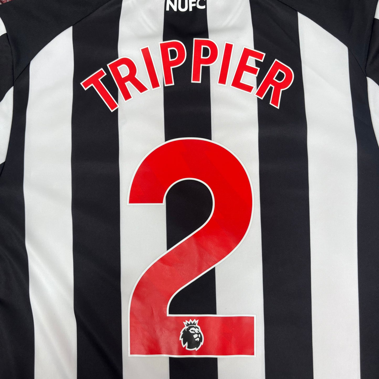 2023/24 Newcastle United Home Shirt - Trippier - L