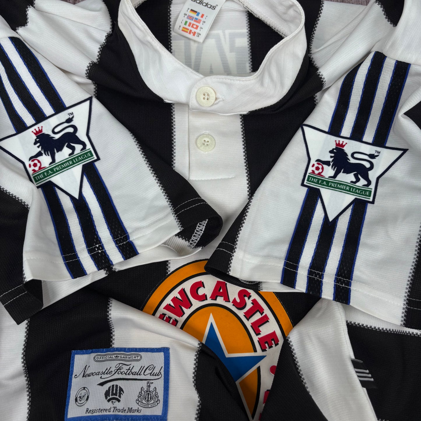 1996/97 Newcastle United Home Shirt - Shearer - L