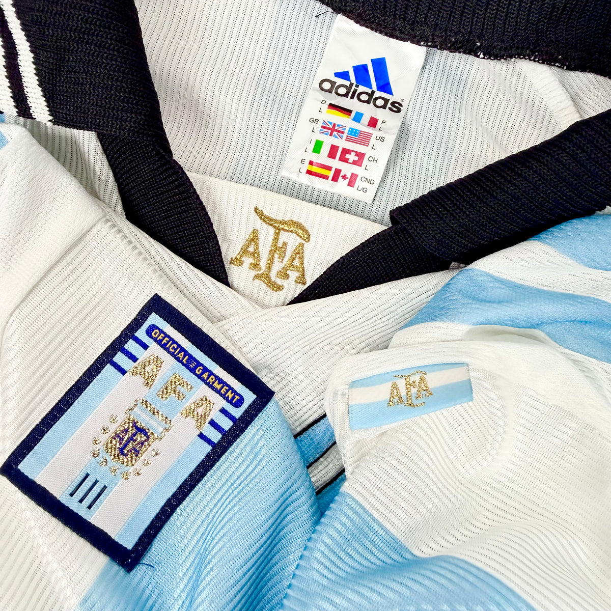 1998/99 Argentina Home Shirt - Batistuta - L