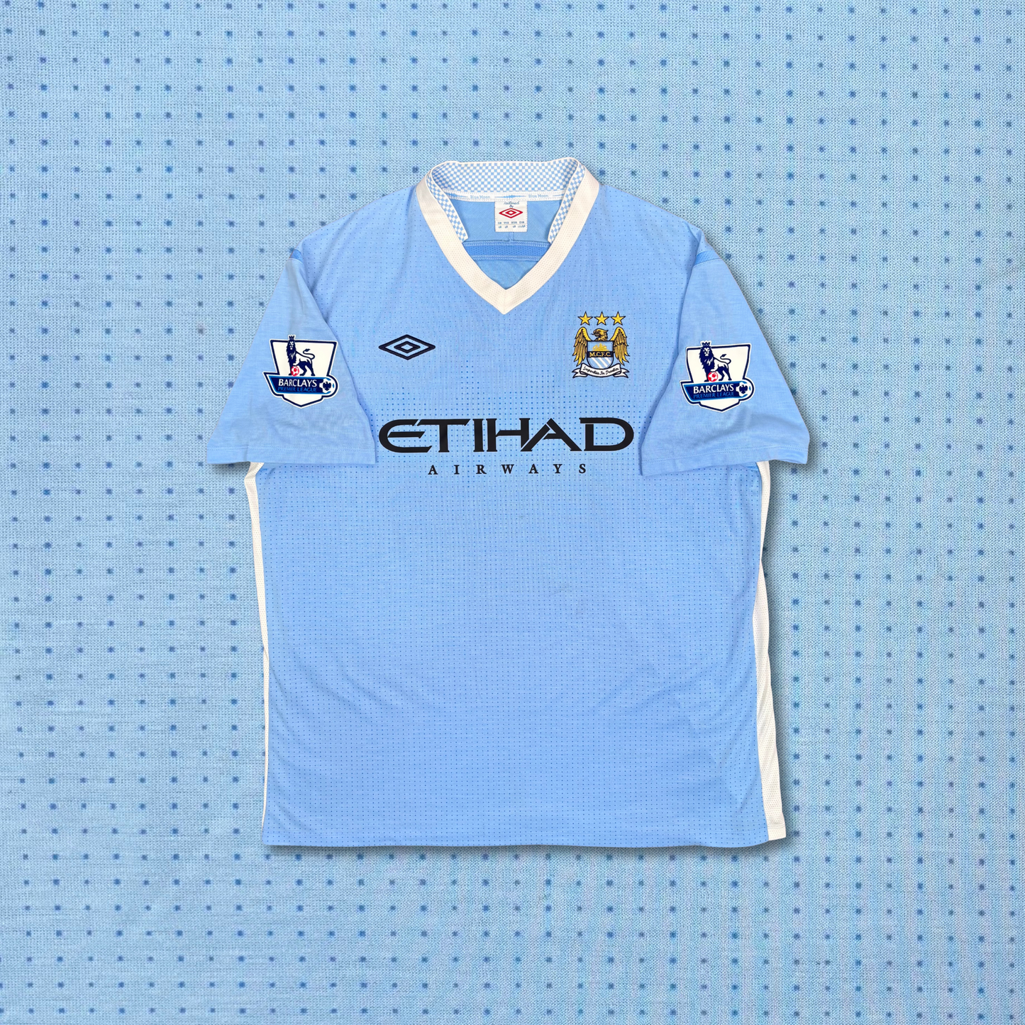 2011/12 Manchester City Home Shirt - Aguero - XL