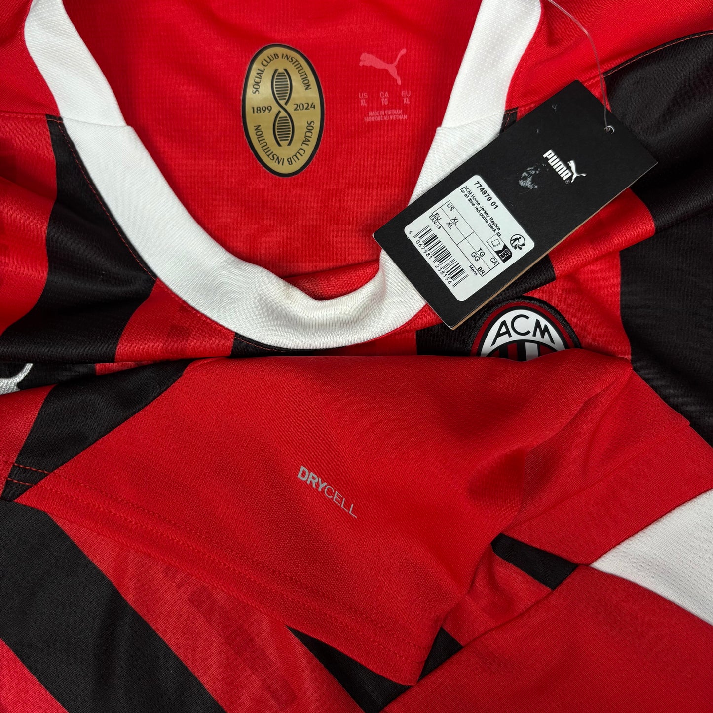 2024/25 AC Milan Home Signed Shirt - XL - New with Tag