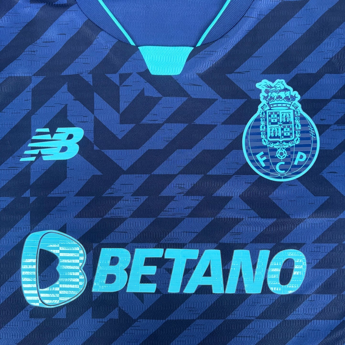2024/25 FC Porto Third Shirt - Aghehowa - L