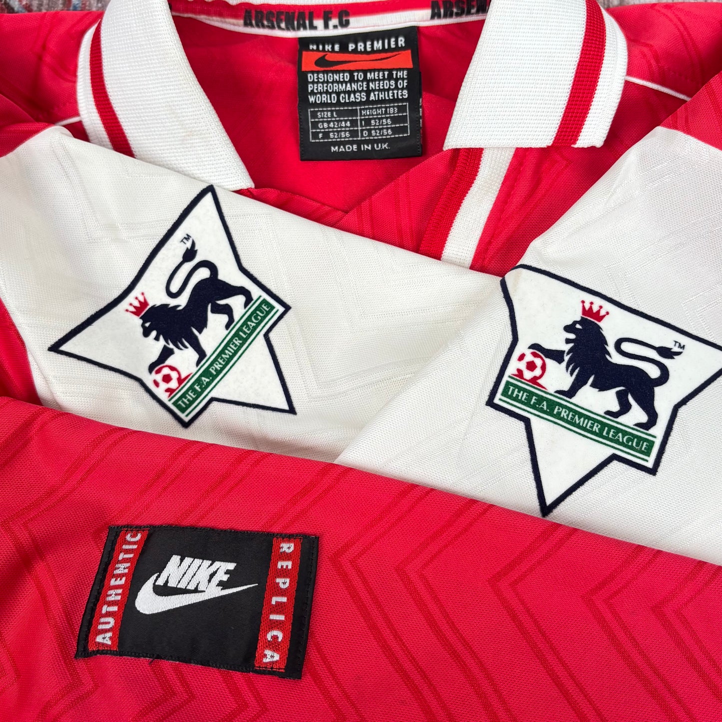 1996/97 Arsenal Home Shirt - Bergkamp - L