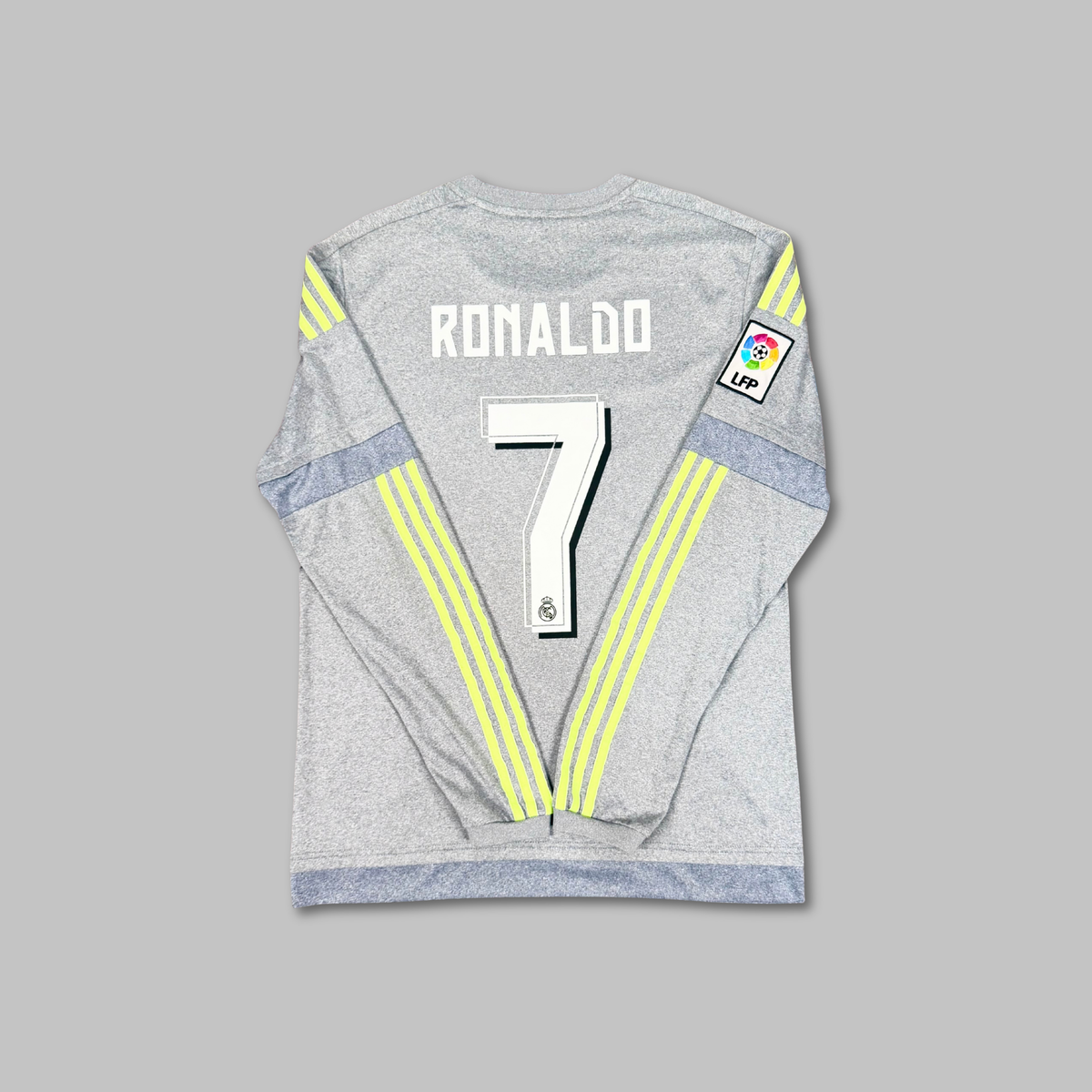 2015/16 Real Madrid Away Longsleeve Shirt - Cristiano Ronaldo - M