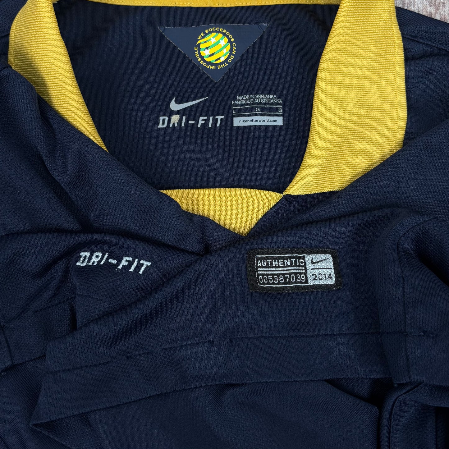 2014/15 Australia Away Shirt - Tim Cahil - L