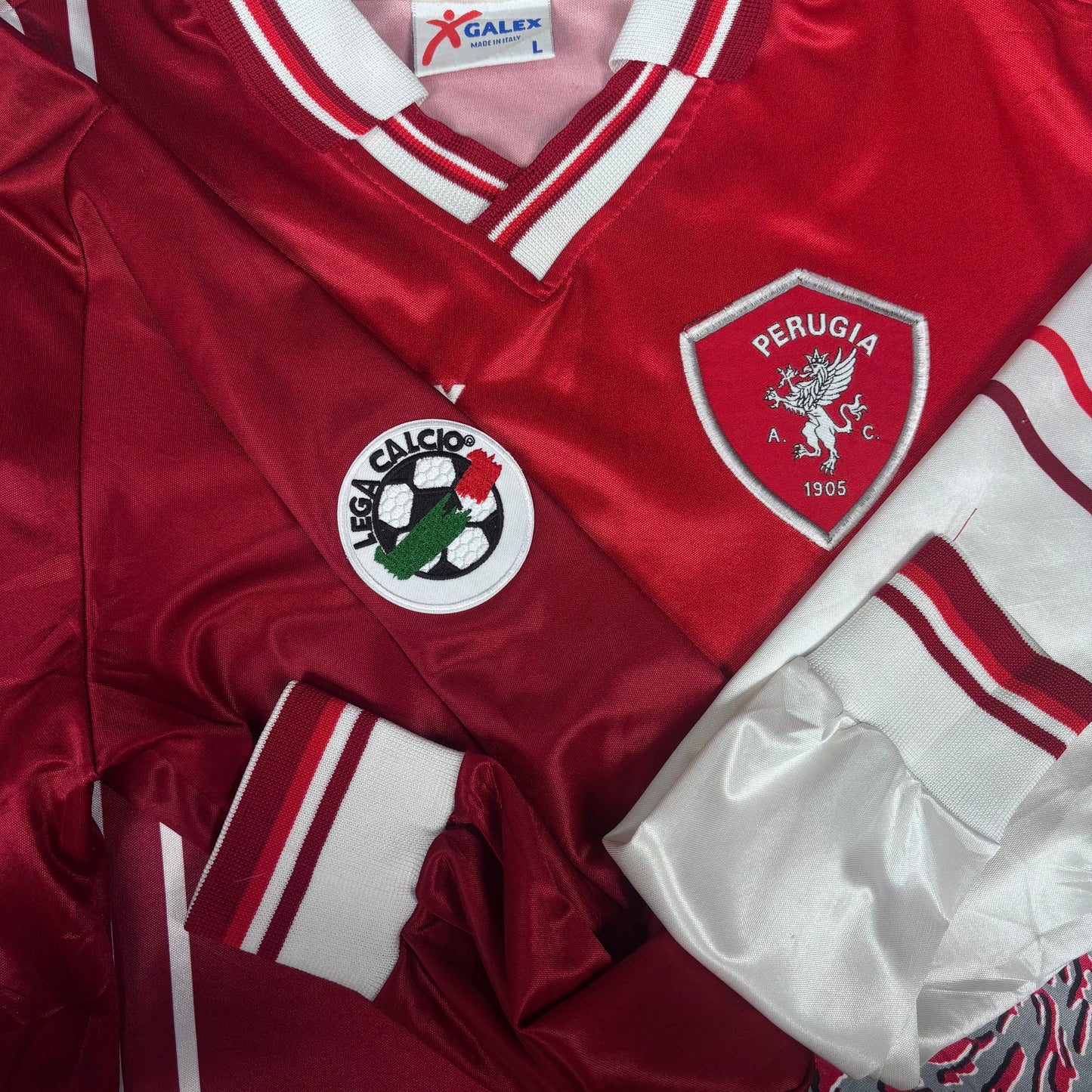 1998/99 Perugia Home Longsleeve - Nakata - L