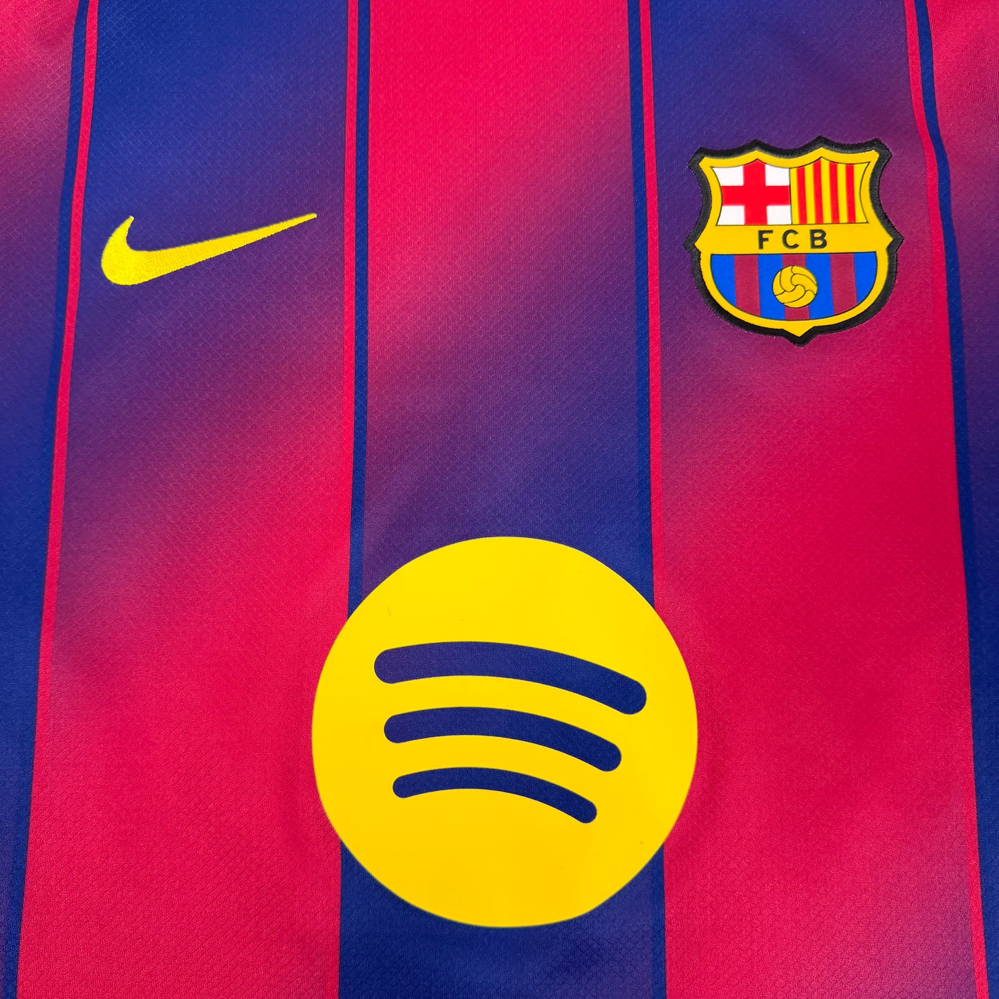 2025/26 Barcelona Home Shirt - Lamine Yamal - L