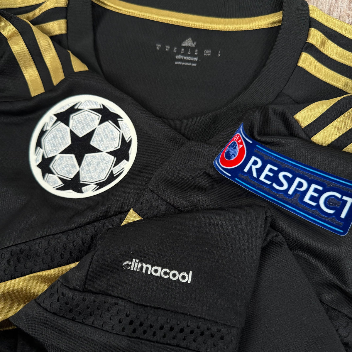 2015/16 Juventus Third Shirt - Dybala - M