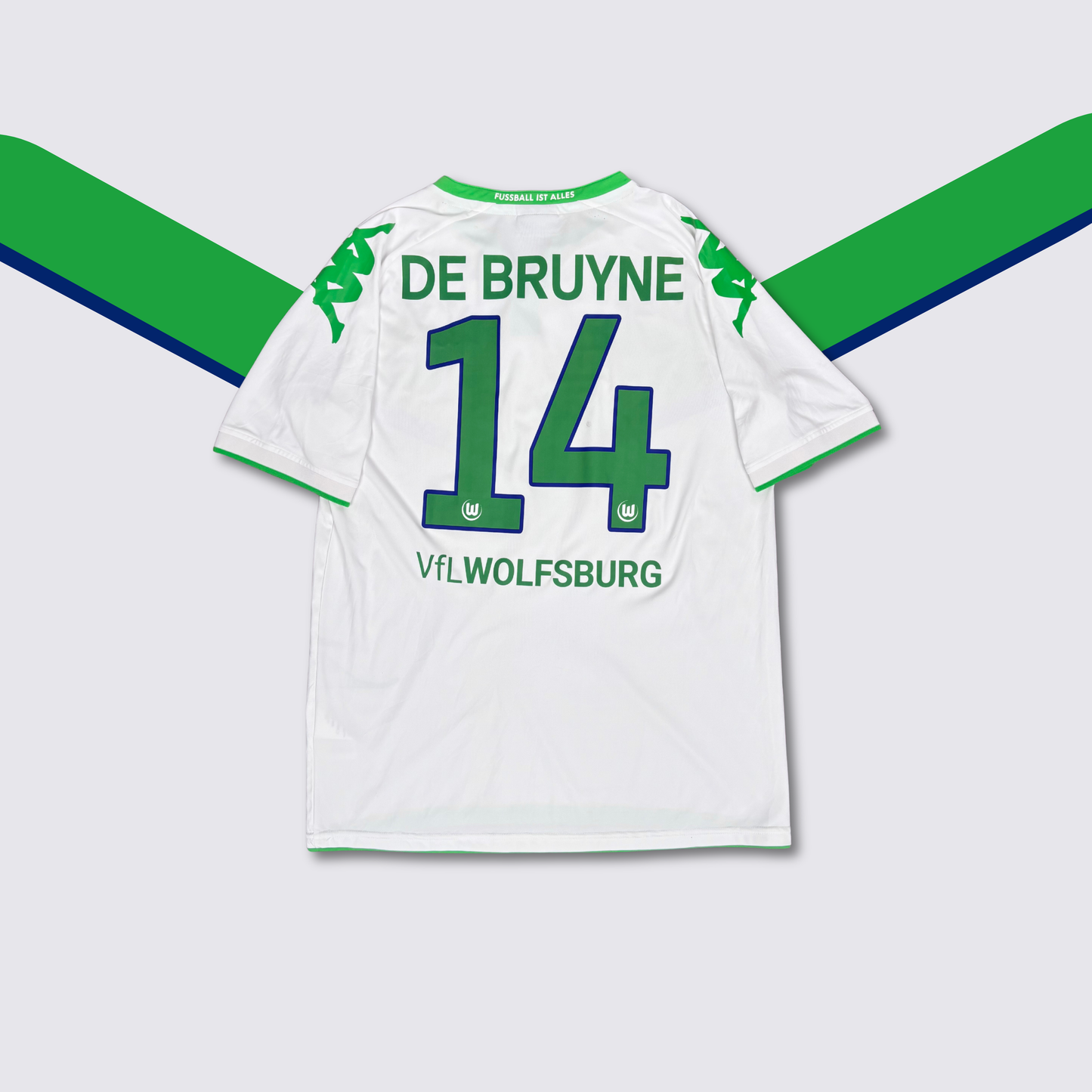 2015/16 Wolfsburg Home Shirt - De Bruyne - M