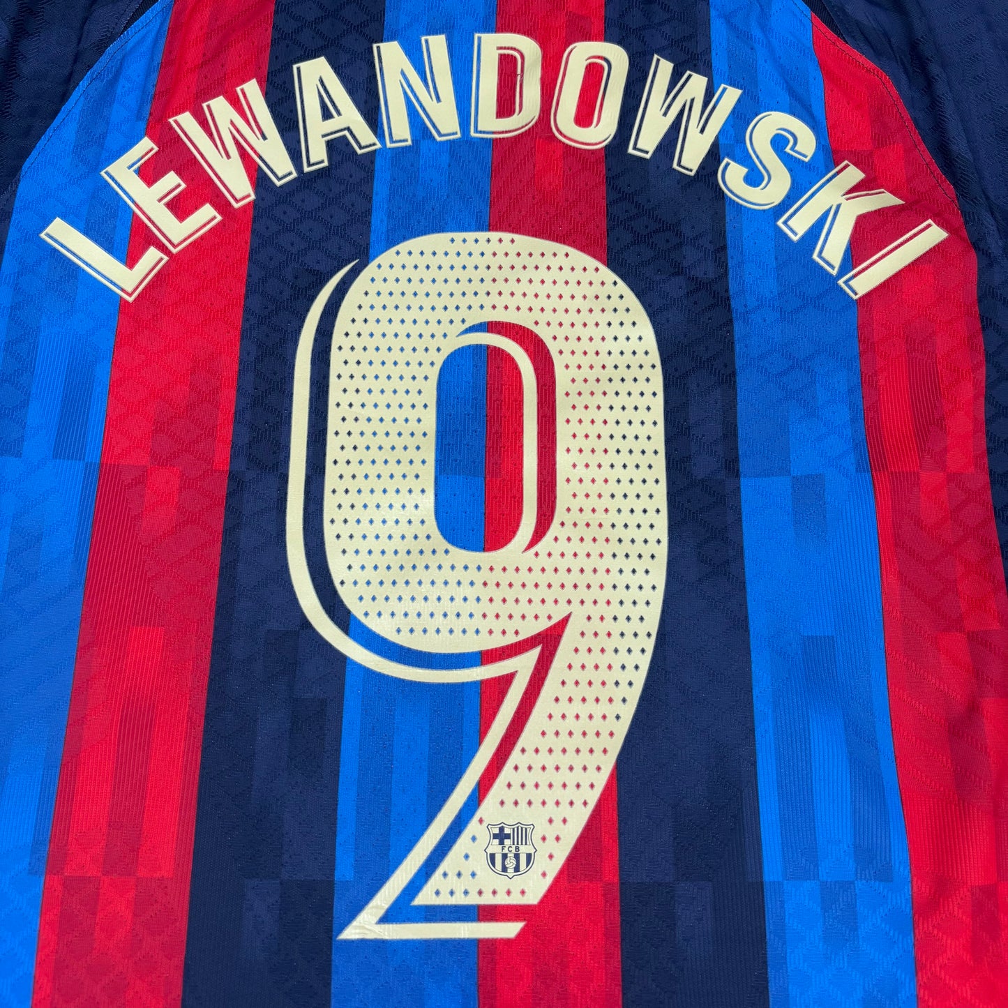 2022/23 Barcelona Home Shirt - Player Issue - Lewandowski - L