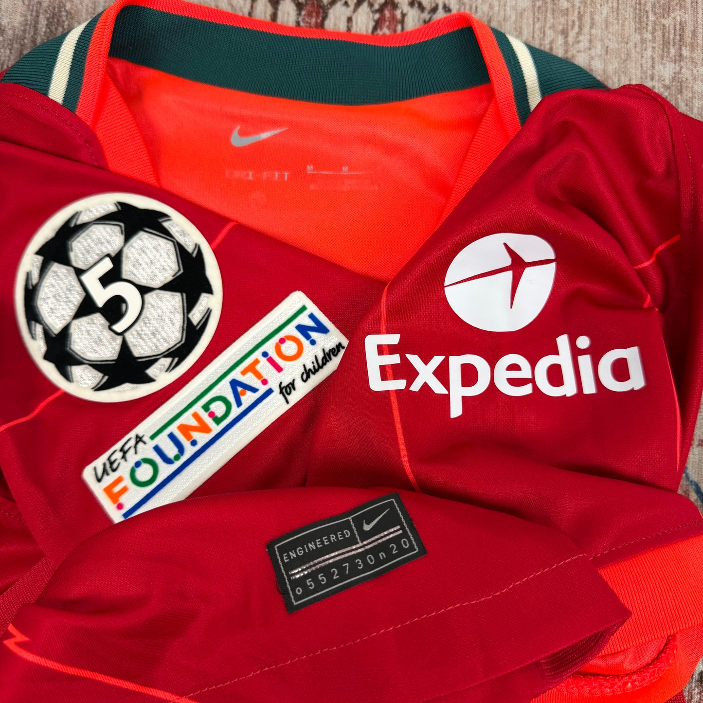 2021/22 Liverpool Home Shirt - Salah - M