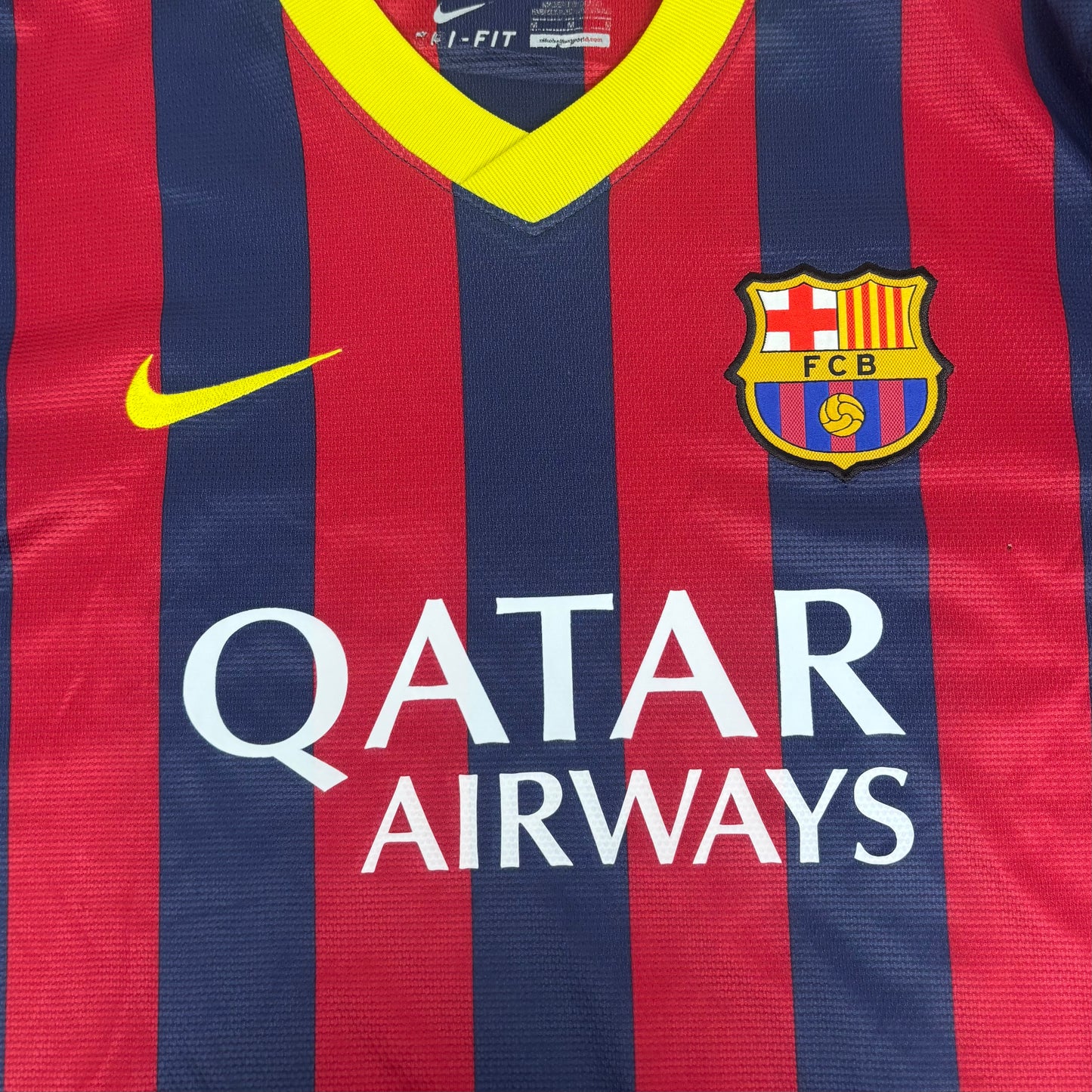 2013/14 Barcelona Home Shirt - M - Messi