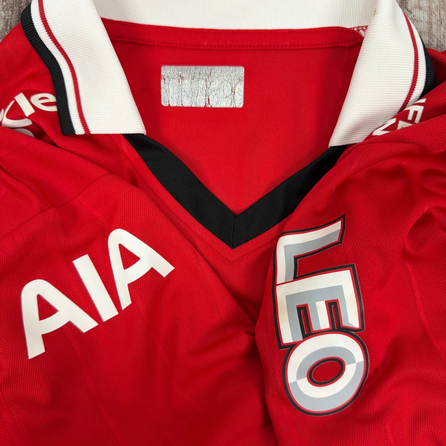 2013/14 Muangthong United Home Shirt - Teerasil - L
