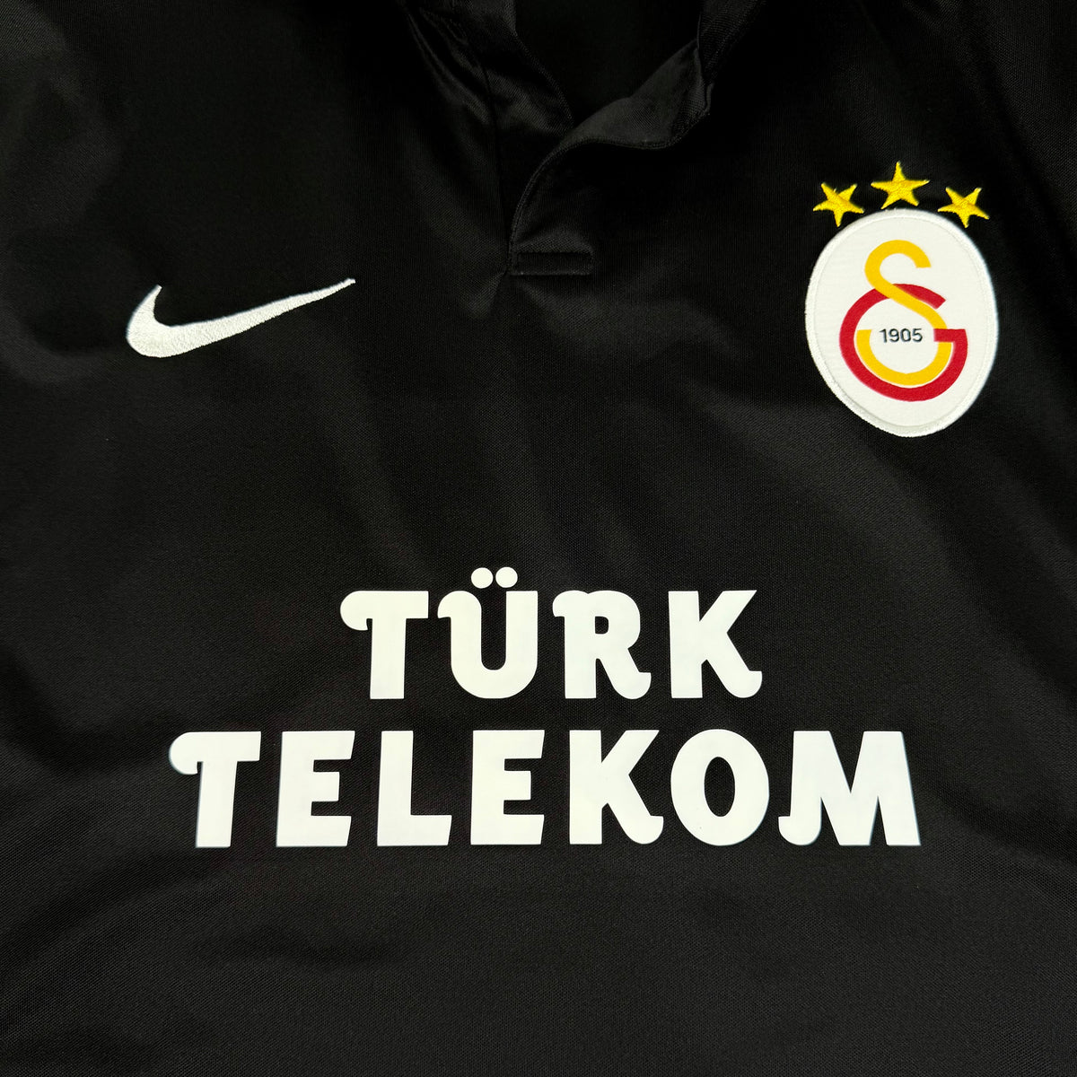 2011/12 Galatasaray Third Shirt - Elmander - M