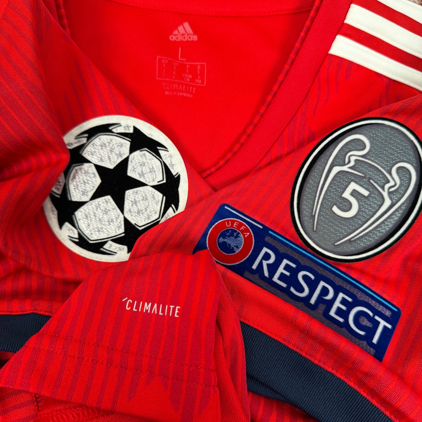 2018/19 Bayern Munich Home Shirt - James - L