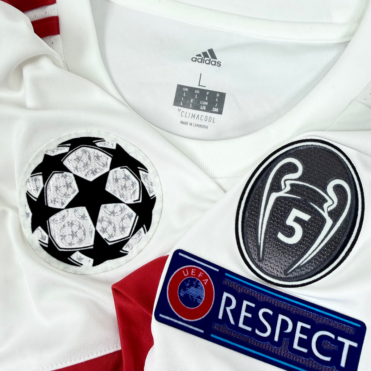 2017/18 Bayern Munich Third Shirt - Vidal - L