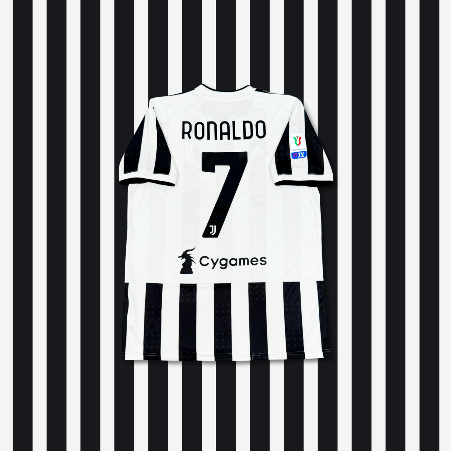 2021/22 Juventus Home Shirt - Cristiano Ronaldo - L