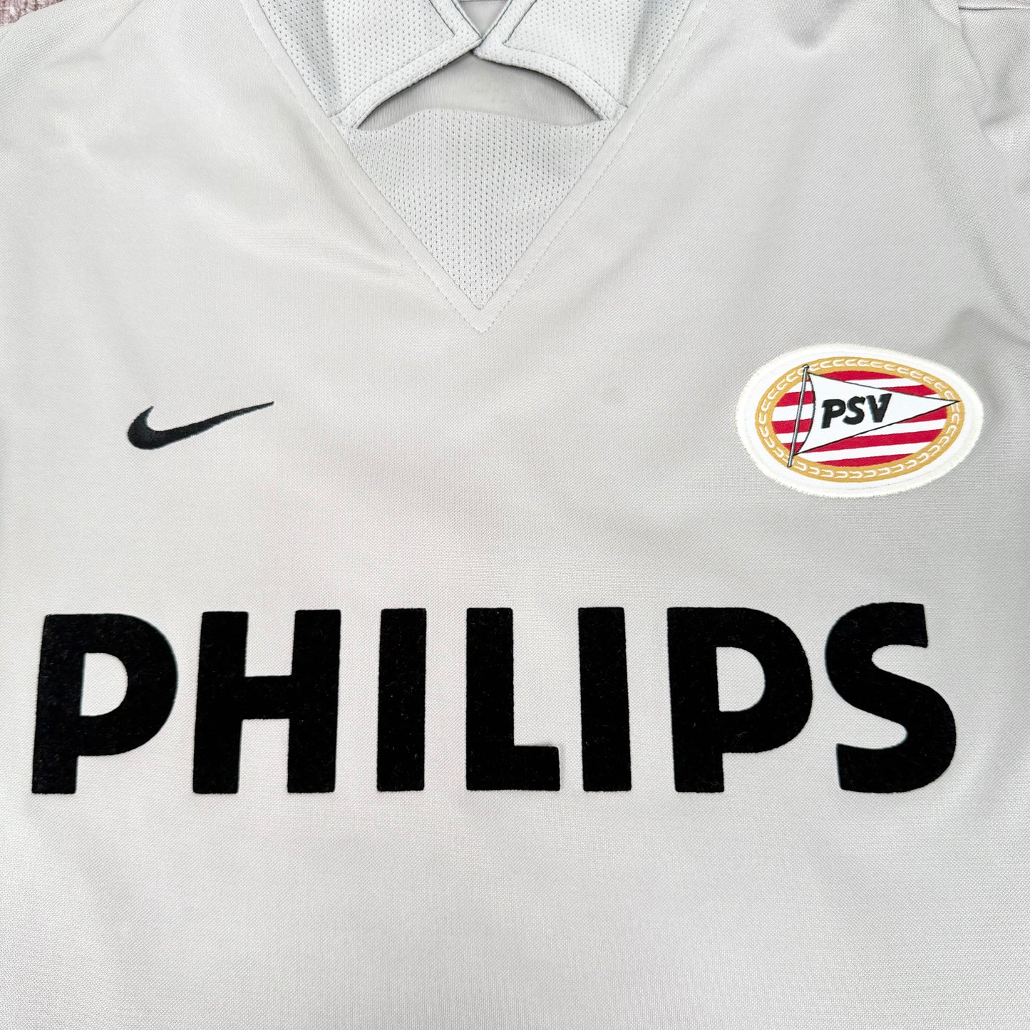 2003/04 PSV Eindhoven Away Shirt - Robben - M