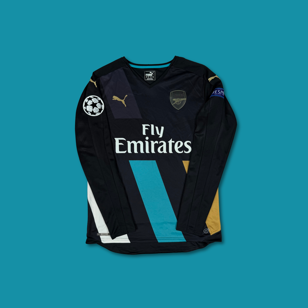 2015/16 Arsenal Third Longsleeve Shirt  - Ozil - M