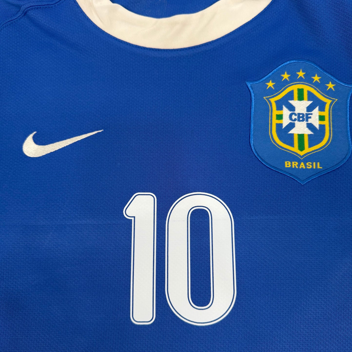 2006/07 Brazil Away Shirt - Ronaldinho - M