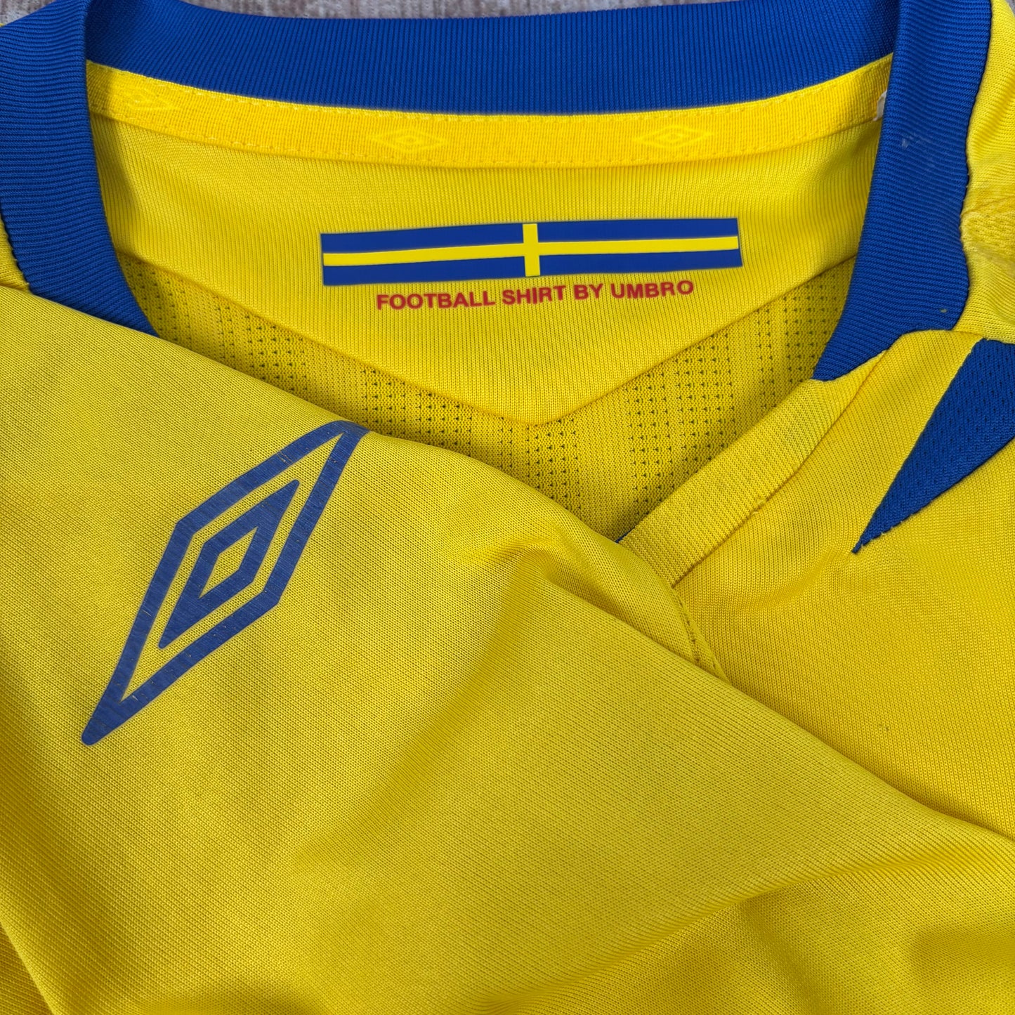 2008/09 Sweden Home Shirt - Ibrahimovic - XL