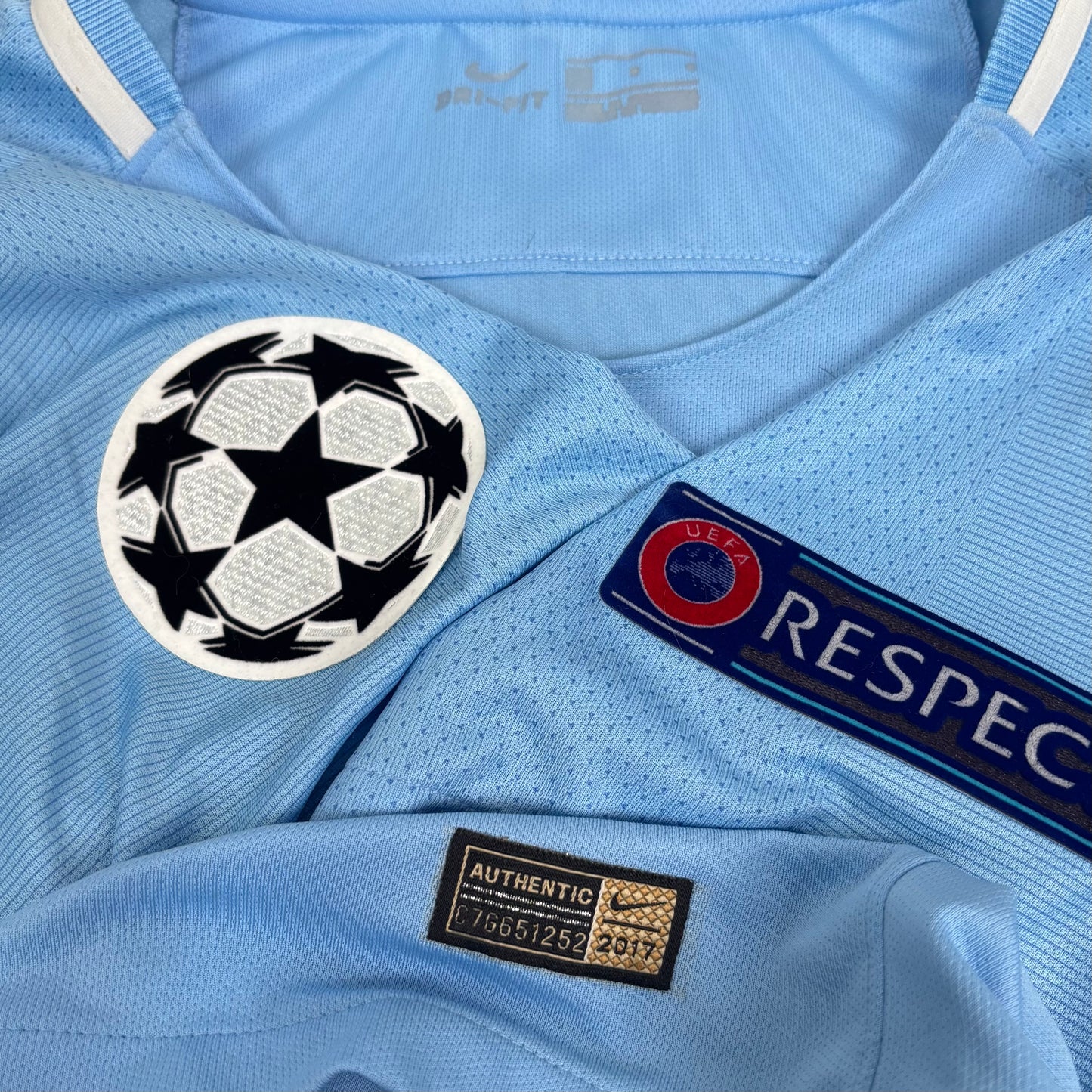 2017/18 Manchester City Home Shirt - De Bruyne - L