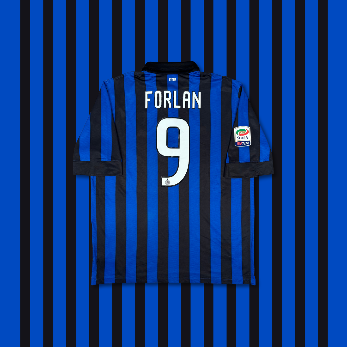 2011/12 Inter Milan Home Shirt - Forlan - XL
