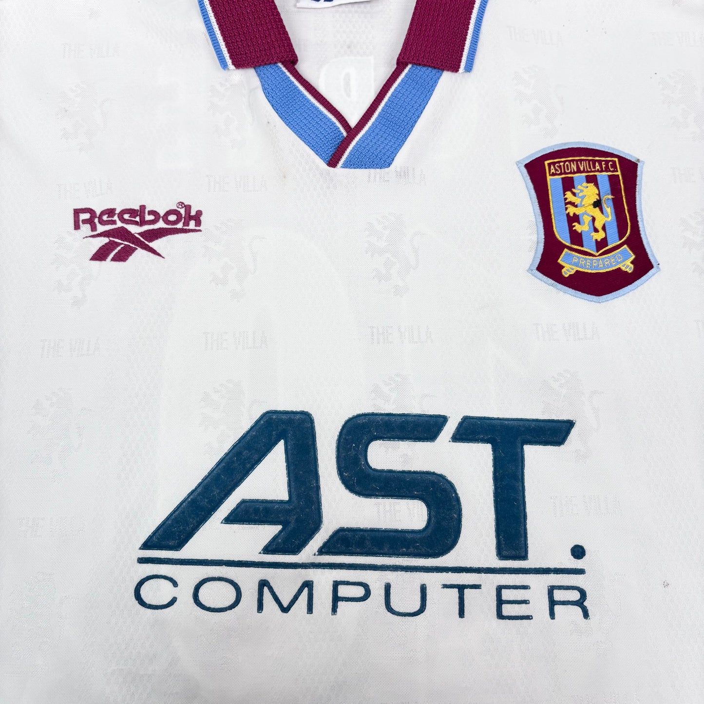 1997/98 Aston Villa Away Shirt - Yorke - L