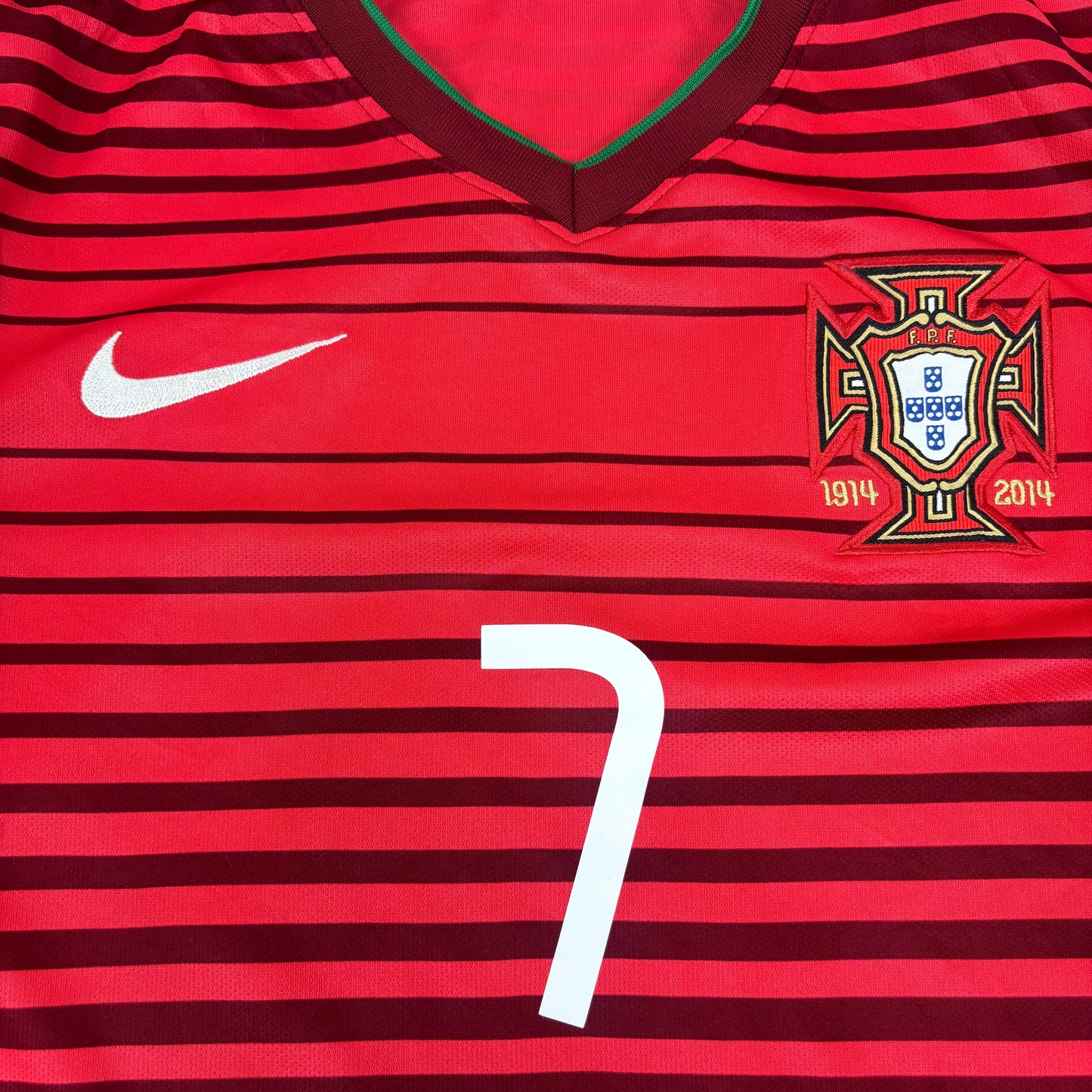 2014/15 Portugal Home Shirt - Cristiano Ronaldo - L