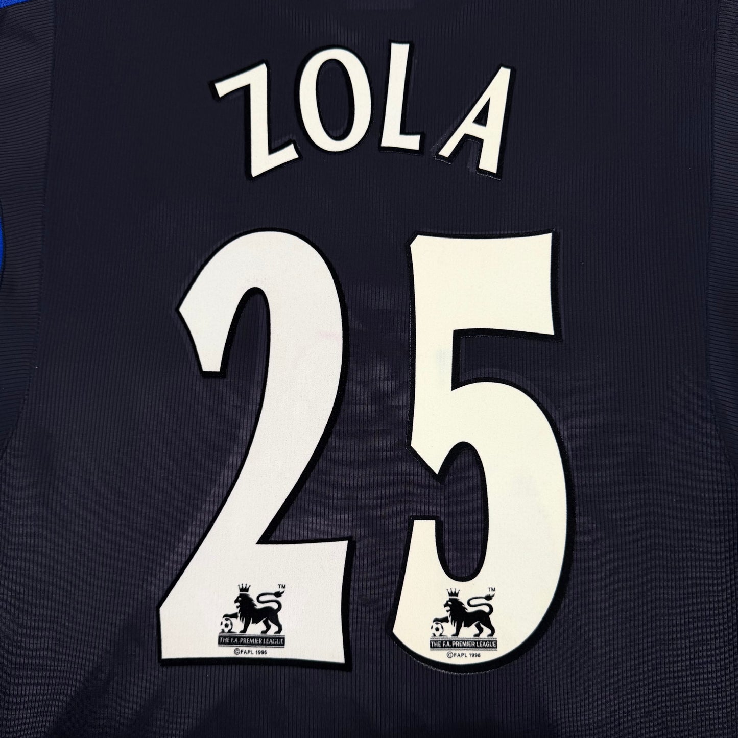 2002/03 Chelsea Away Shirt - Zola - M
