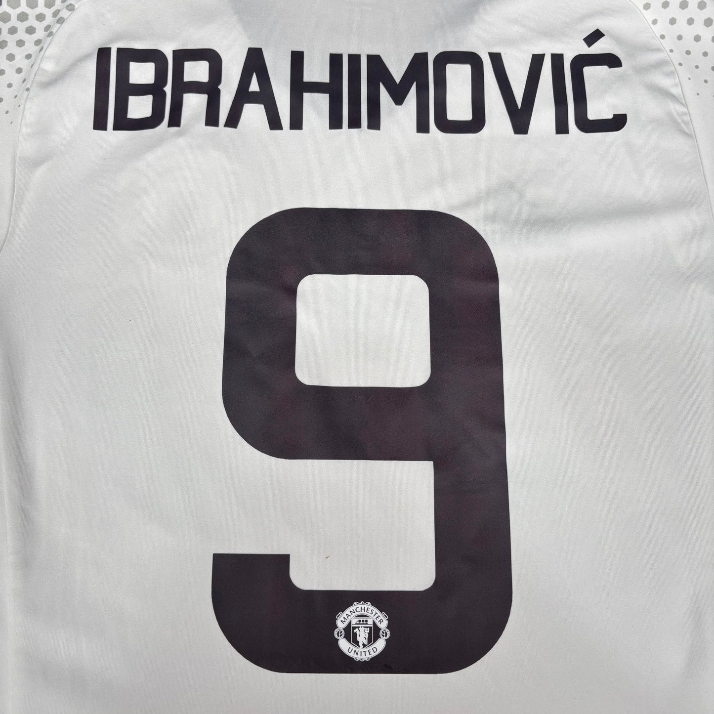 2016/17 Manchester United Away Shirt - Ibrahimovic - M