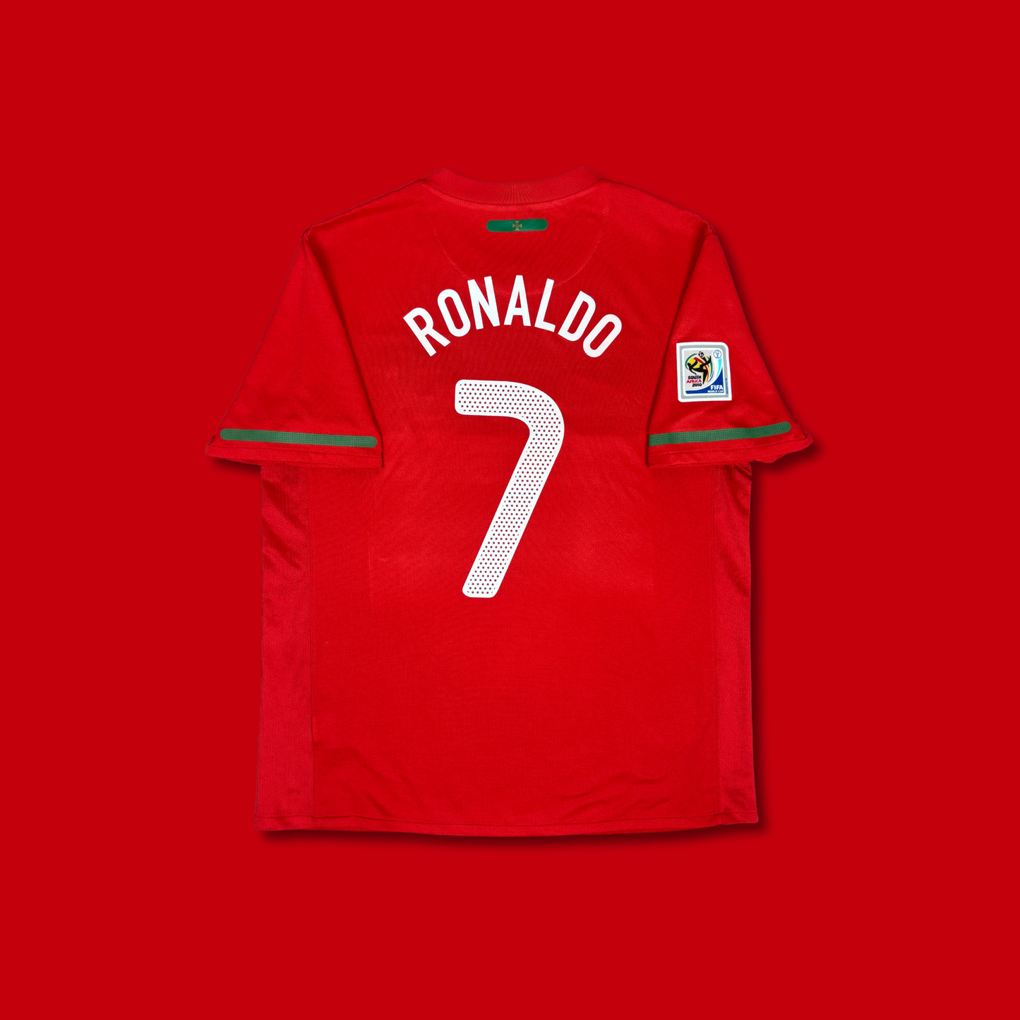 2010/11 Portugal Home Shirt - Cristiano Ronaldo - L
