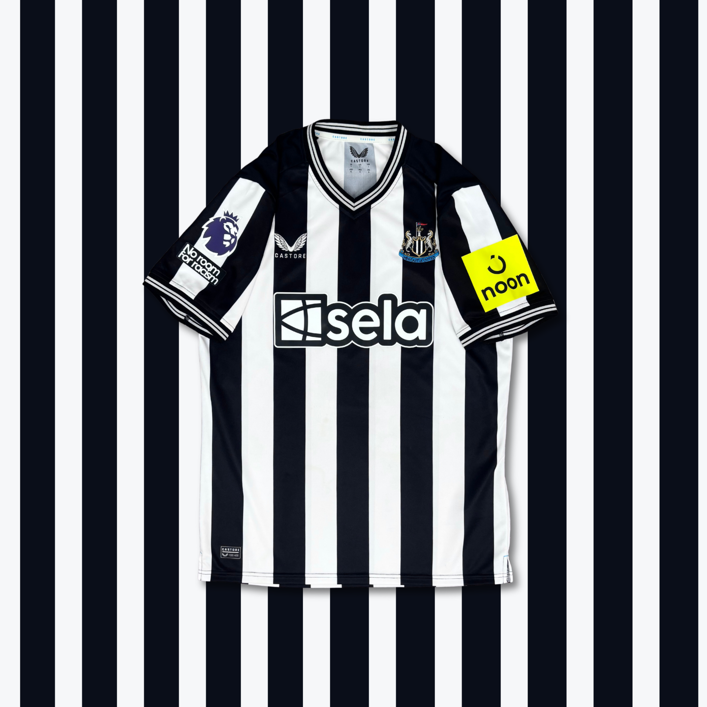 2023/24 Newcastle United Home Shirt - Trippier - L