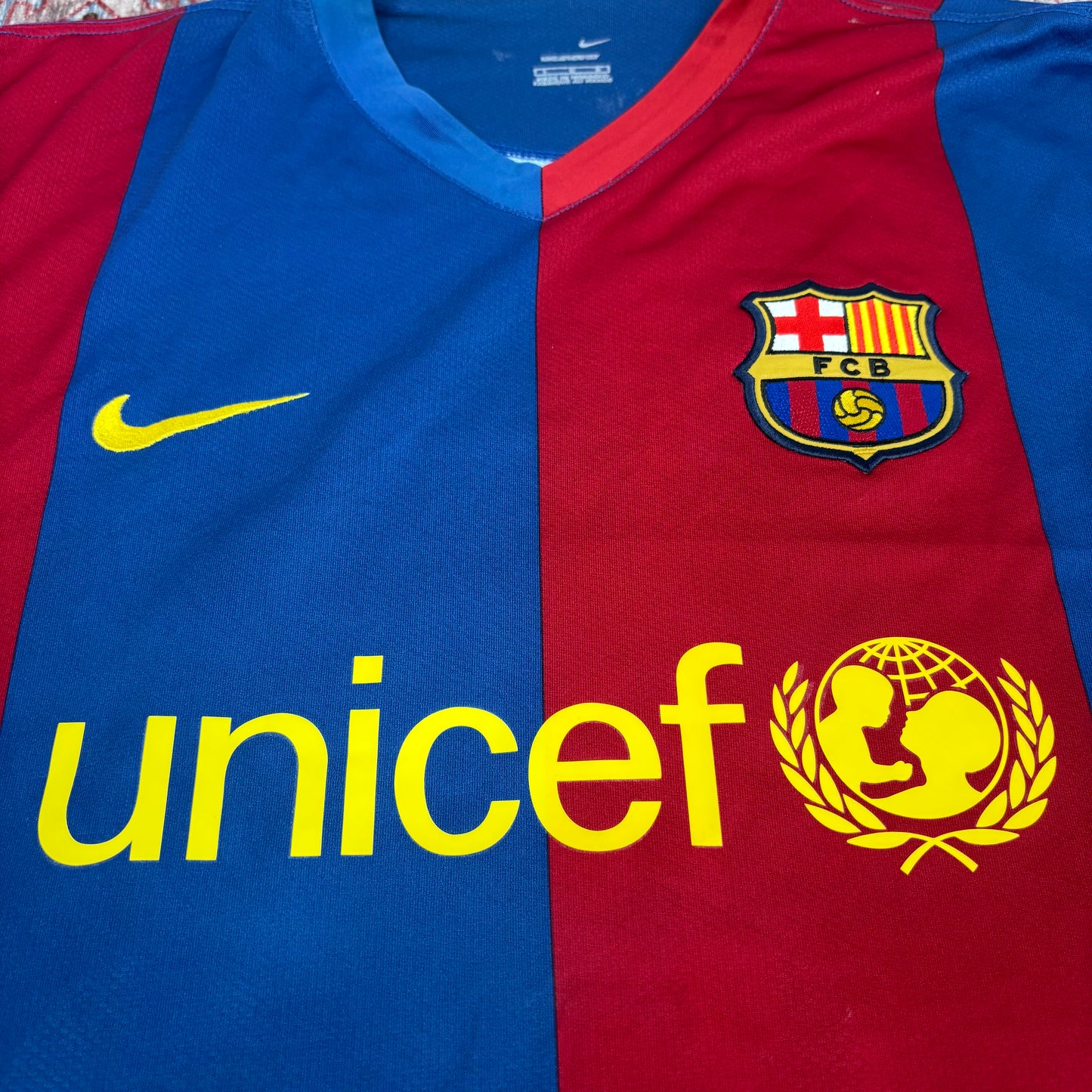 2008/09 Barcelona Home Longsleeve Shirt - Ronaldinho - L