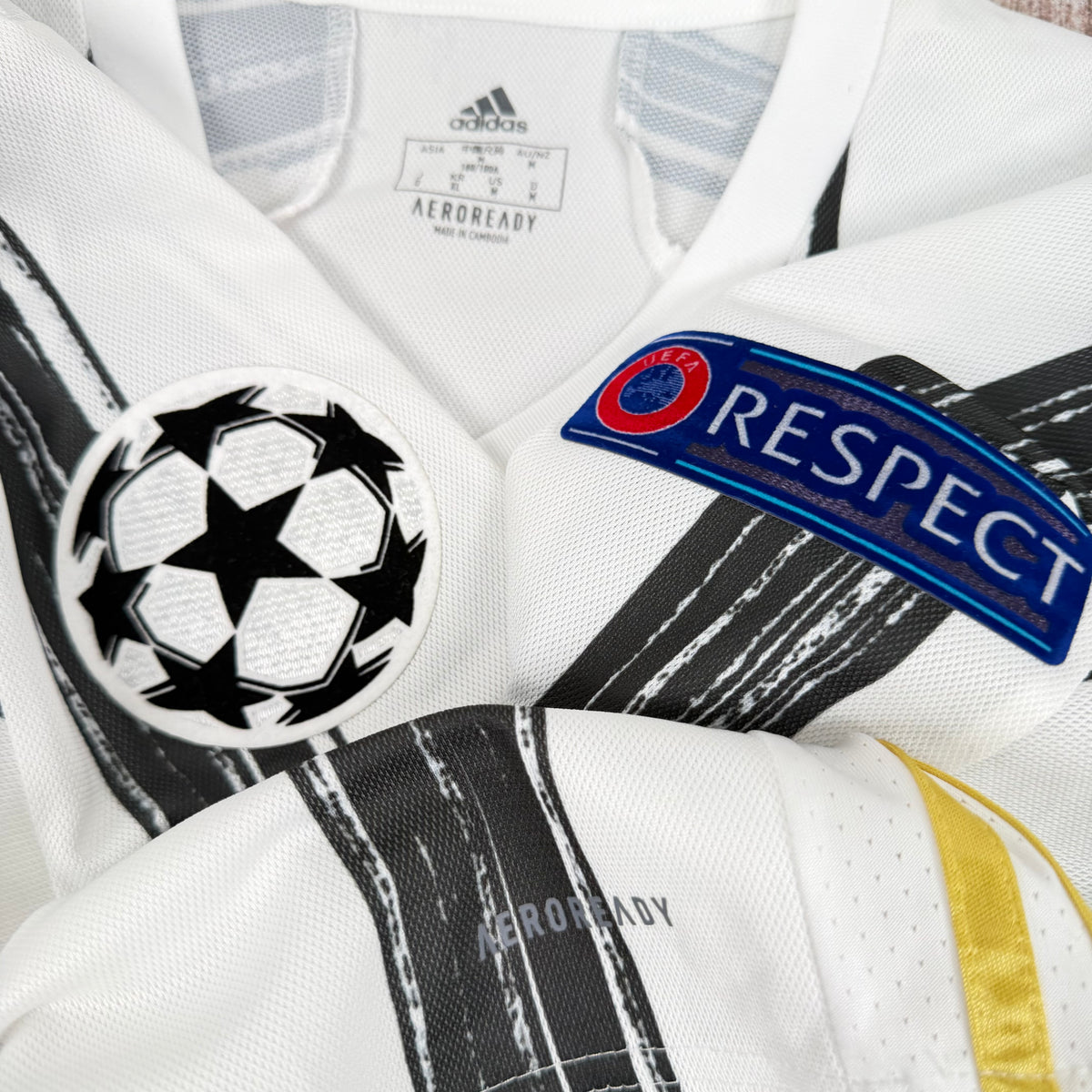 2020/21 Juventus Home Shirt - Cristiano Ronaldo - M