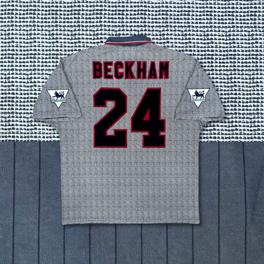 1995/96 Manchester United Away Shirt - Beckham - L