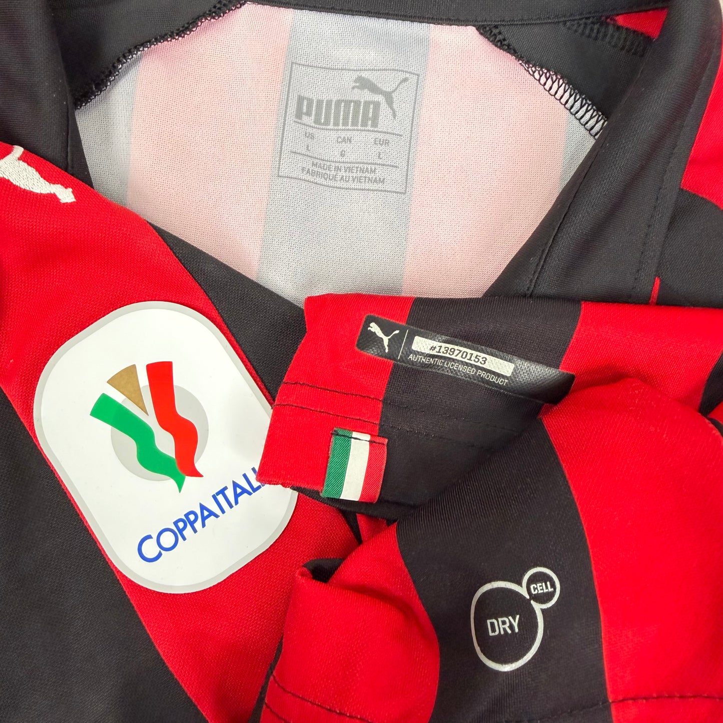 2020/21 AC Milan Home Shirt - Kessie - L