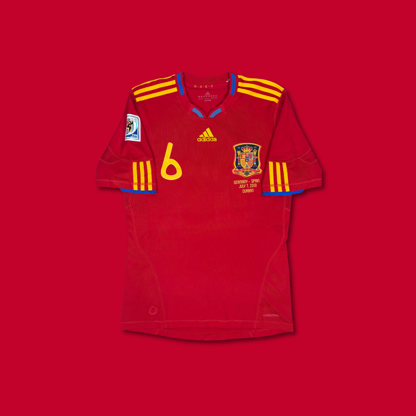 2010/11 Spain Home Shirt - Iniesta - S